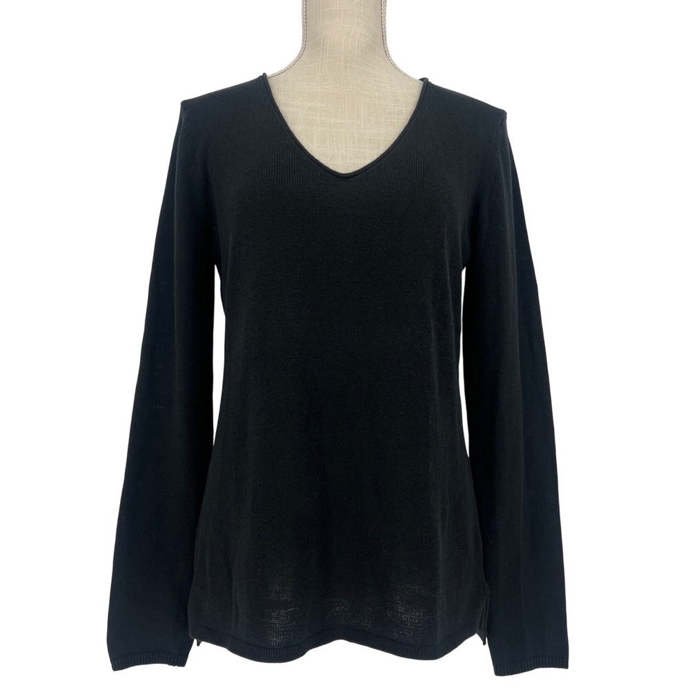 Old Navy V-Neck Sweater Womens Medium Black Long Sleeve Knit Casual Minimalist